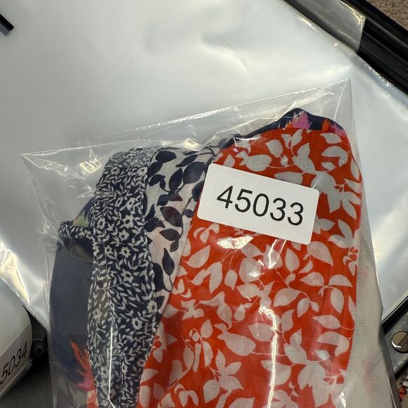 Joie Blouse Women S Small Blue Floral Short Sleeve Round Neck Silk Casual - Picture 7 of 7